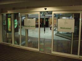 Usi automate Baneasa Shopping City