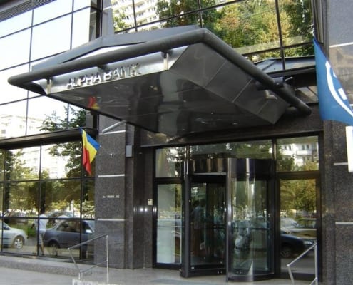 Usa rotativa automata la Alpha Bank Bucuresti, usa rotativa la Alpha Bank