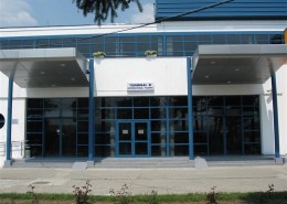 Usi culisante Aeroport International Targu Mures