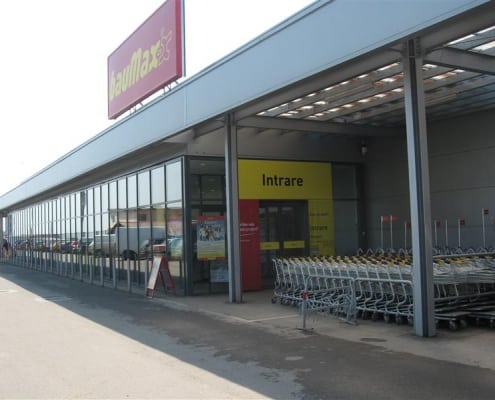 Usi automate BauMax Cluj