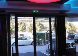Usi automate Hotel Plaza Targu Mures