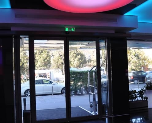 Usi automate Hotel Plaza Targu Mures