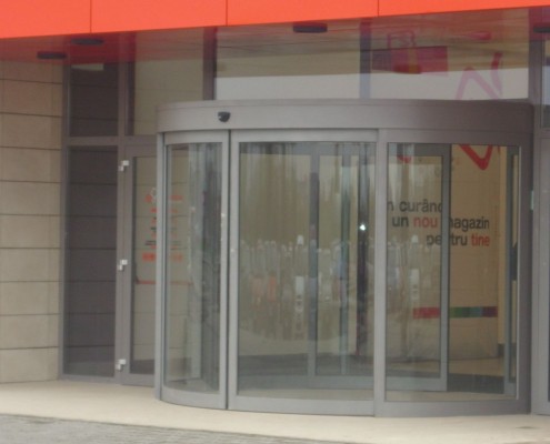 Oradea Shopping City, usi automate