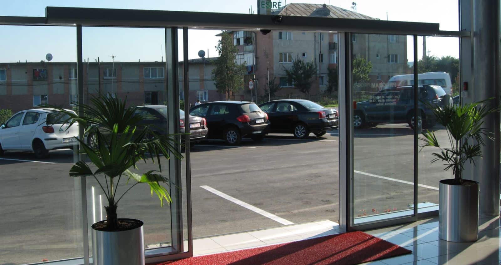 usi automate, 3, kadra.ro