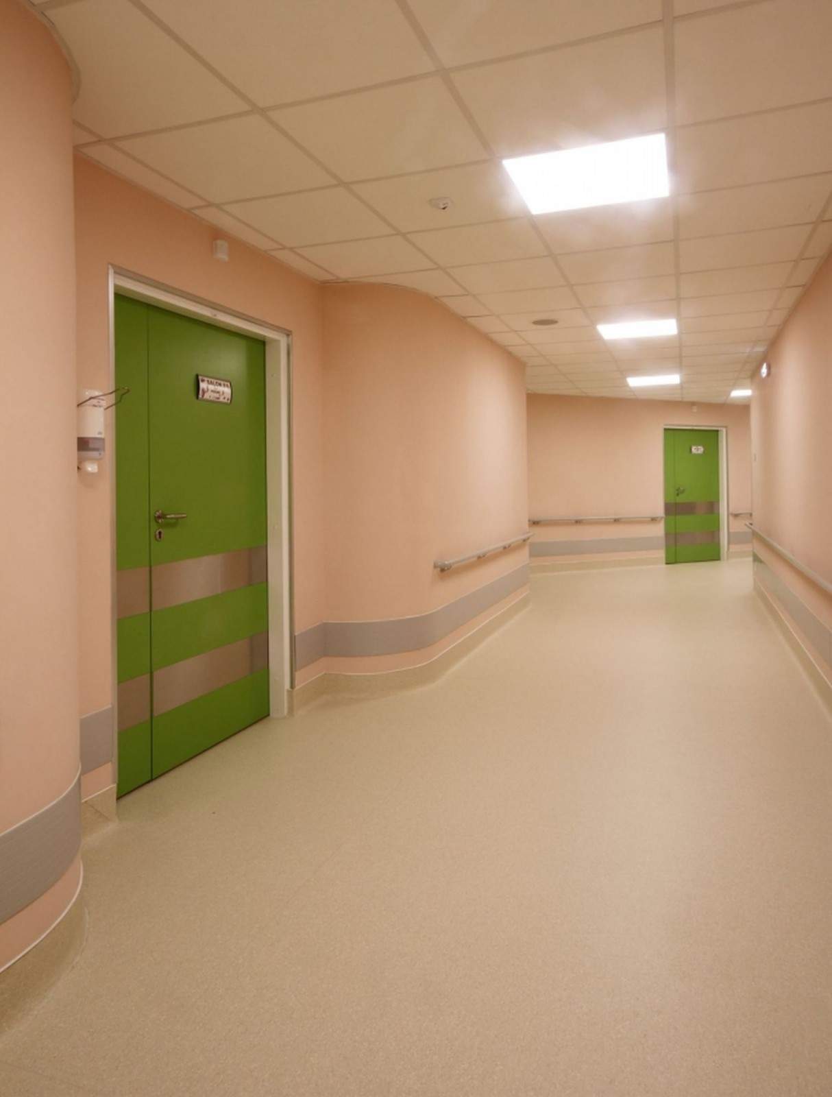 Spitalul Gomoiu, usi de spital, acces automat