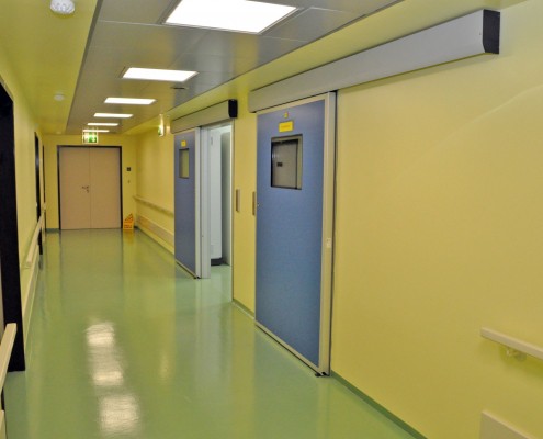 Usi radiologie, usi automate, usi glisante etanse