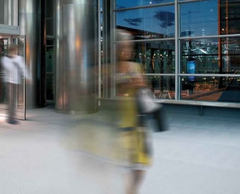 FlipFlow, usi securizate, usi acces controlat, usi control acces, Record Romania, usi automate aeroporturi