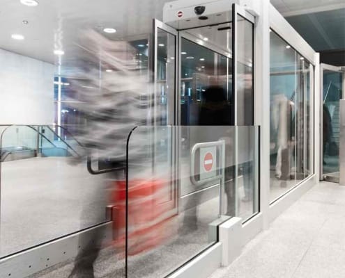 FlipFlow, usi securizate, usi acces controlat, usi control acces, Record Romania, usi automate aeroporturi, mentenanță uși automate speciale