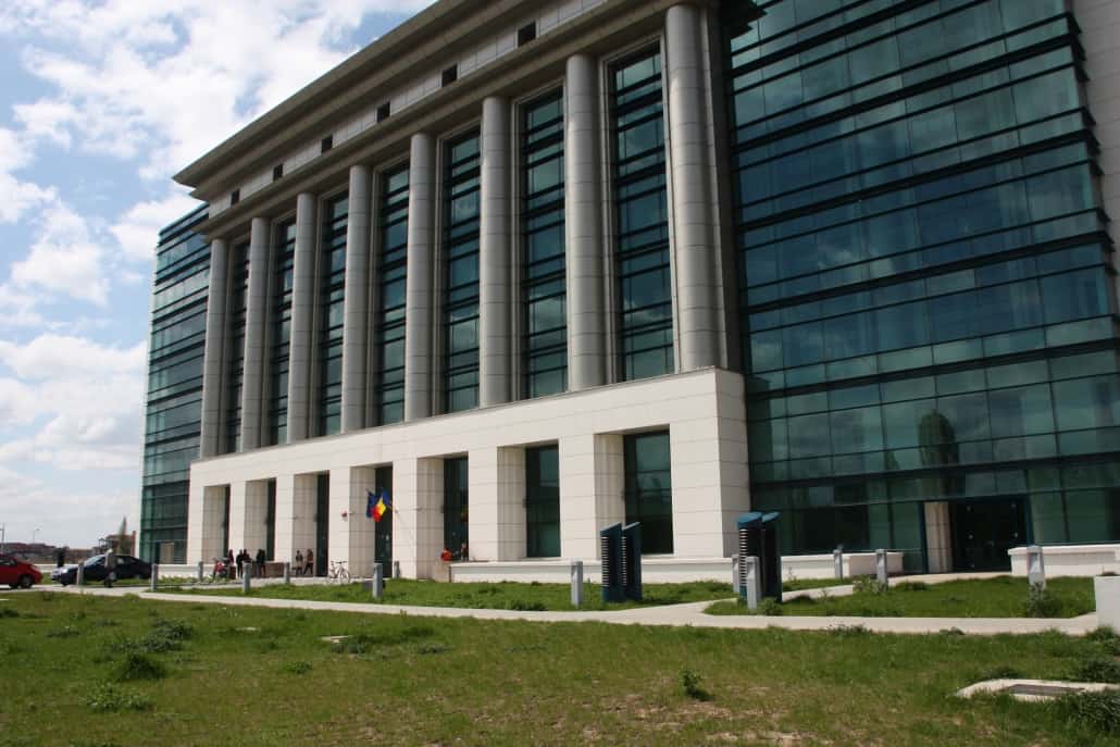 Biblioteca Nationala Fatada