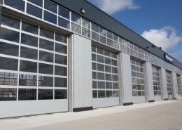 Clădiri industriale și centre logistice