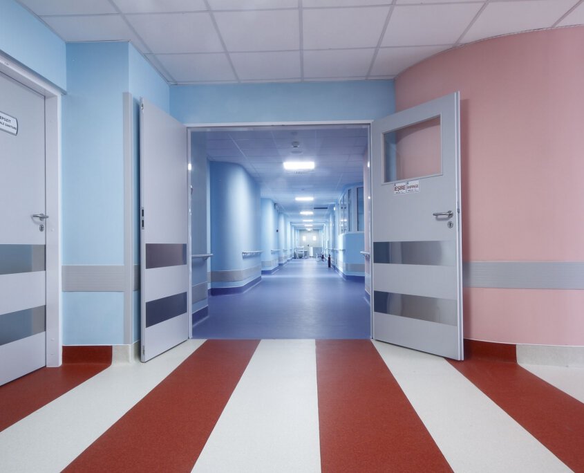 Spitalul Gomoiu, Kadra, usi spital usi automate, service uși medicale
