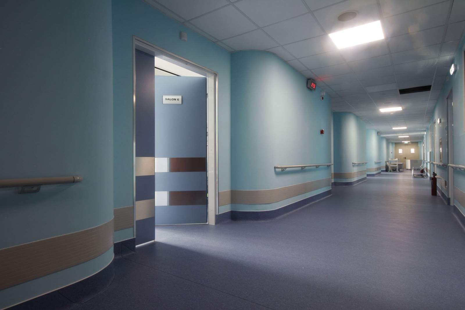 Spitalul Gomoiu, Kadra, usi spital usi automate