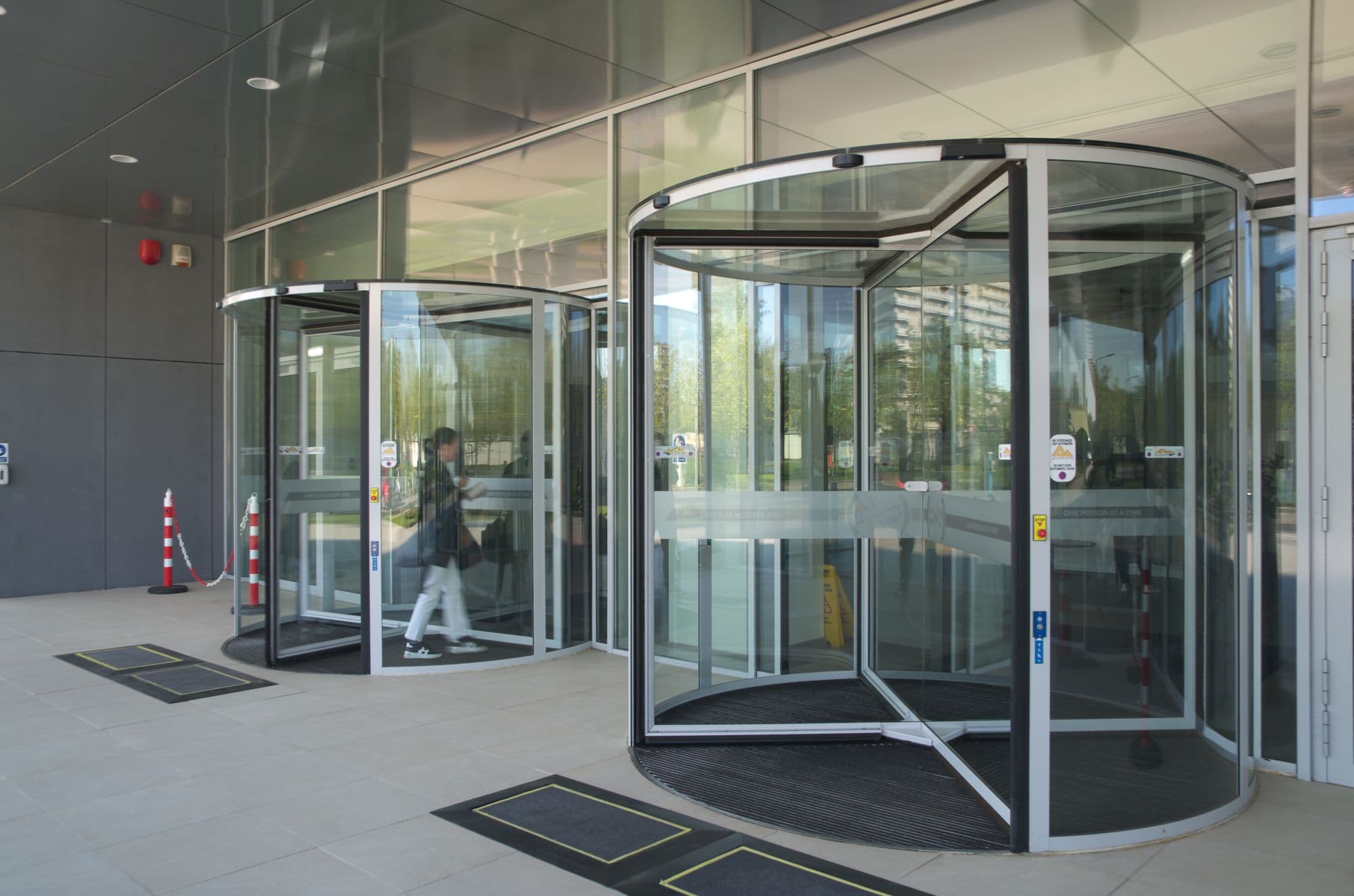 Usi rotative KADRA pentru Renault 2