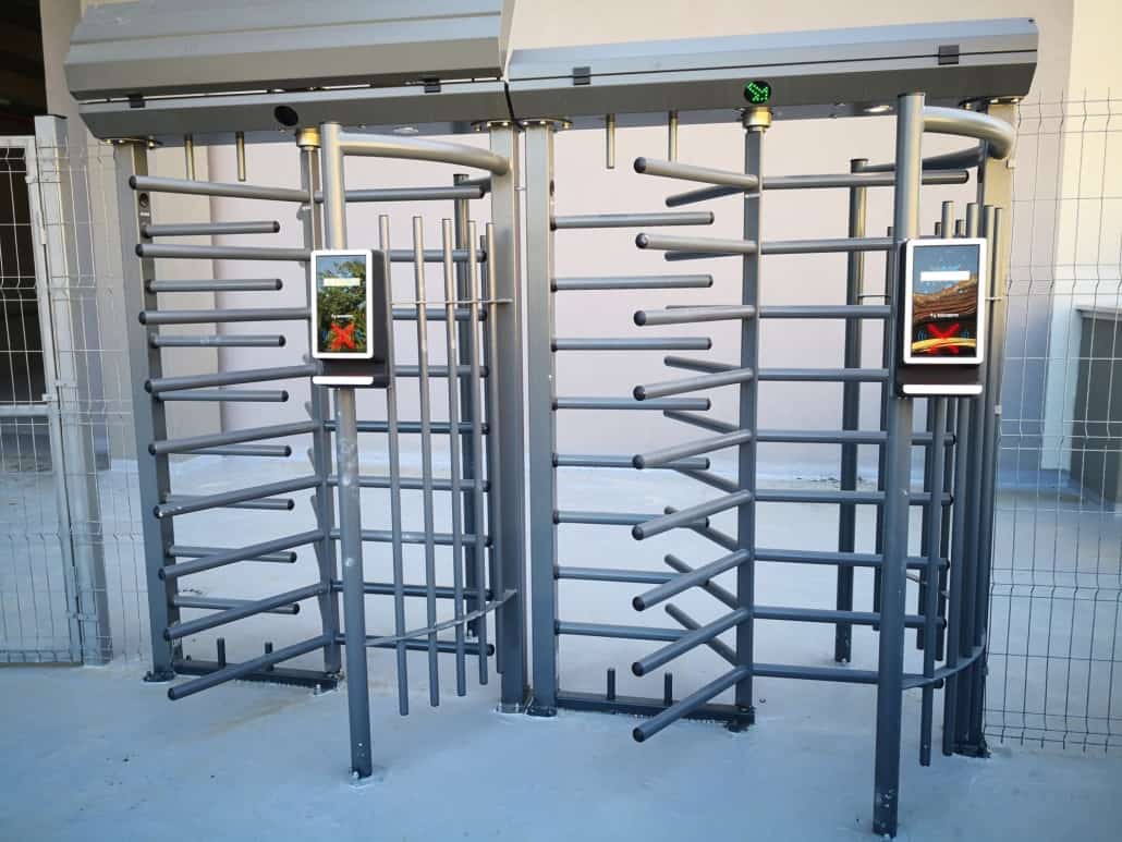 UTA Arad, sistem de ticketing, turnicheti