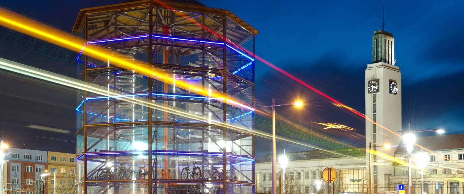 Bike Tower parcari biciclete smart
