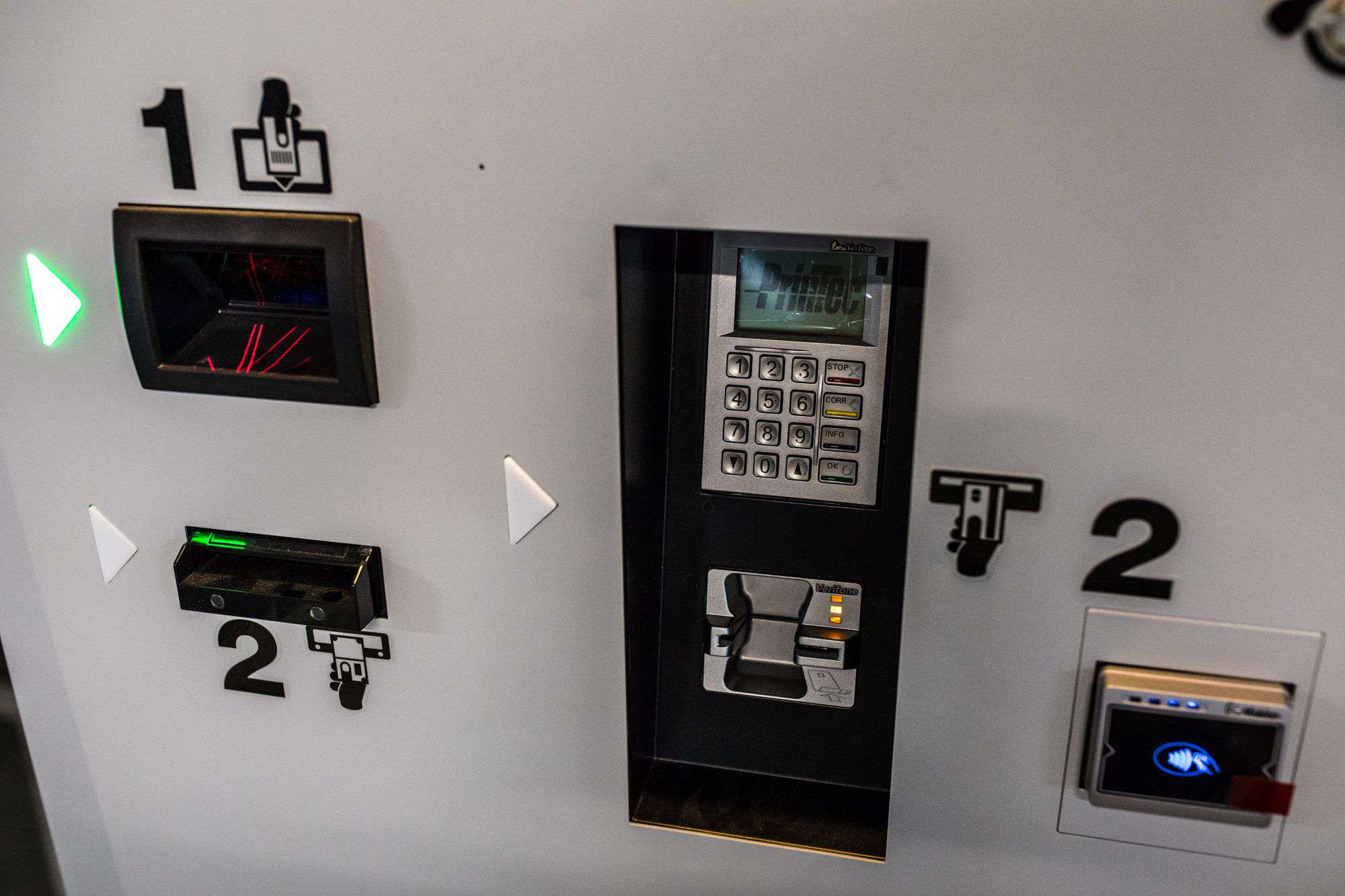 Parcare automata cu sistem Parkomatic