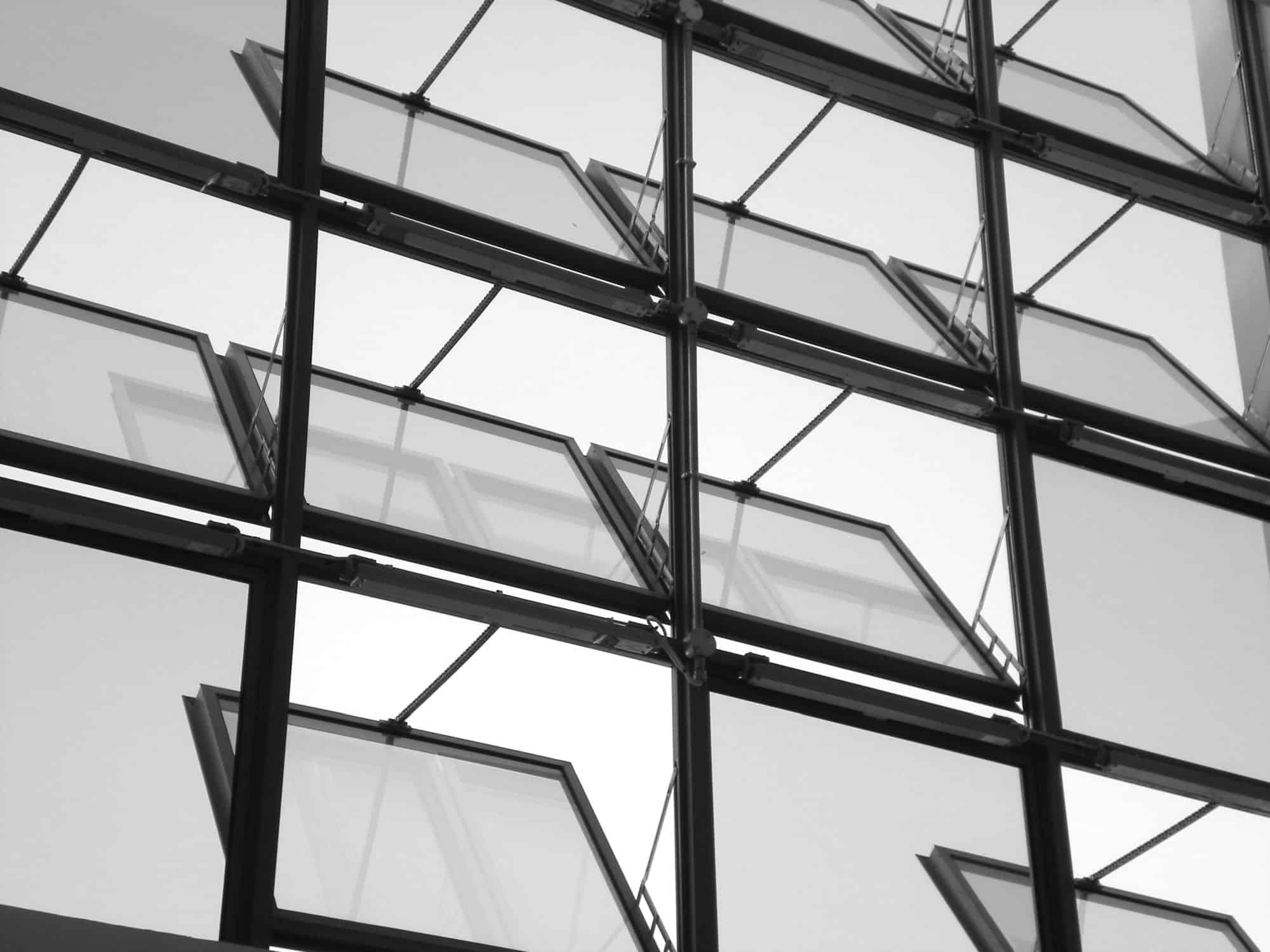 Sisteme inteligente de ventilatie naturala automatizata