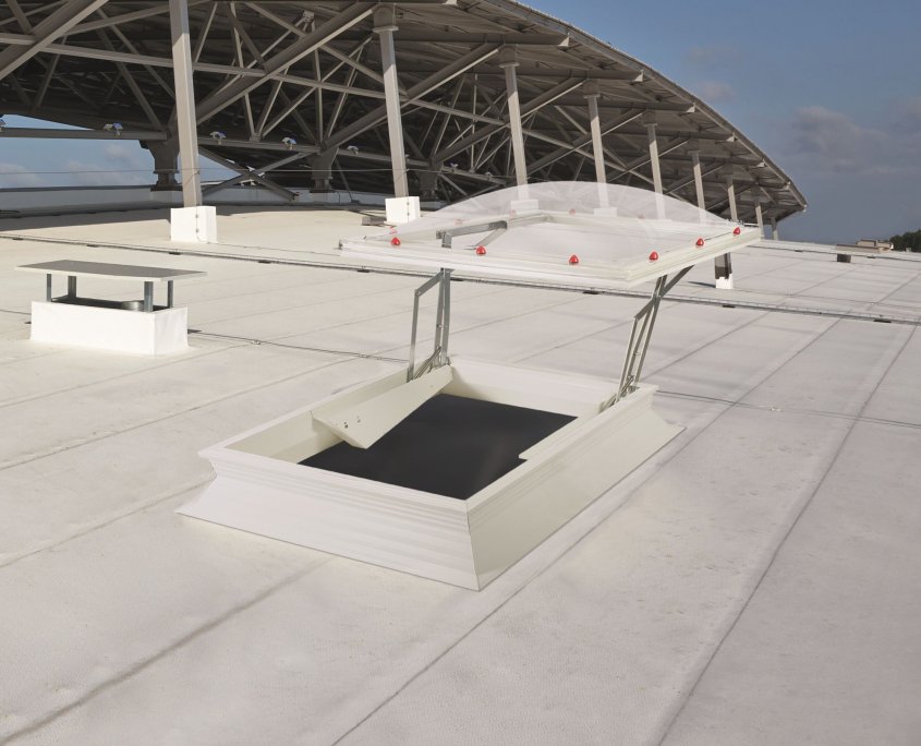 Skymax CE, trape de fum actionate electric