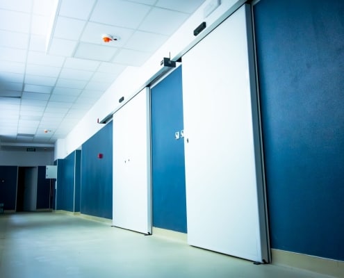 Uși medicale de ultimă generație la Spitalul Județean Pitești (1)