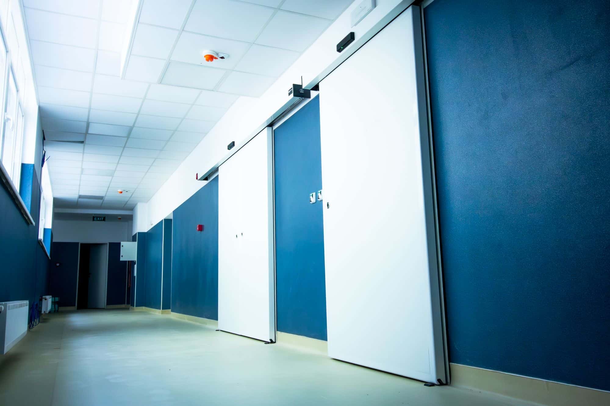 Uși medicale de ultimă generație la Spitalul Județean Pitești (1)
