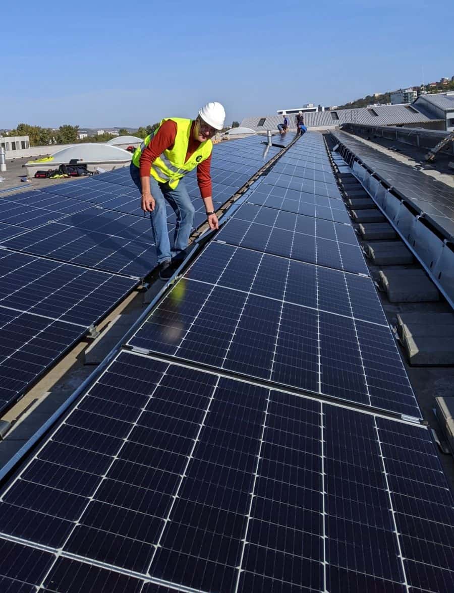 KADRA face încă un pas către un viitor mai sustenabil și trece la energie verde pentru sediul din Cluj (6)